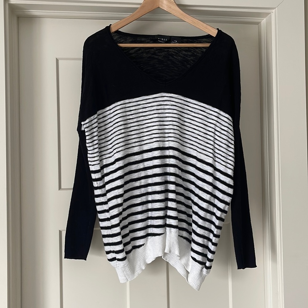 V neck sweater